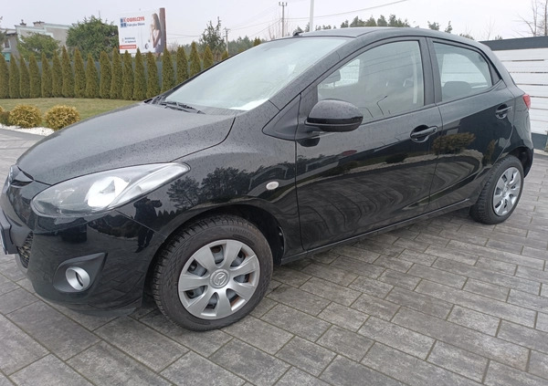 Mazda 2 cena 23900 przebieg: 134000, rok produkcji 2013 z Białobrzegi małe 254